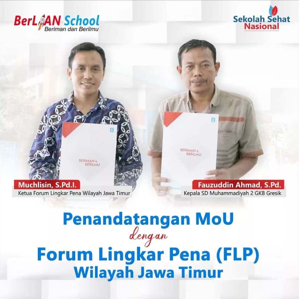 Penandatangan MoU FLP Jatim dengan SD Muhammadiyah 2 GKB Gresik