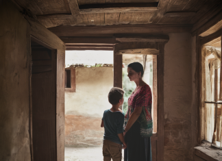 MALAIKAT DI SEBUAH RUMAH TUA